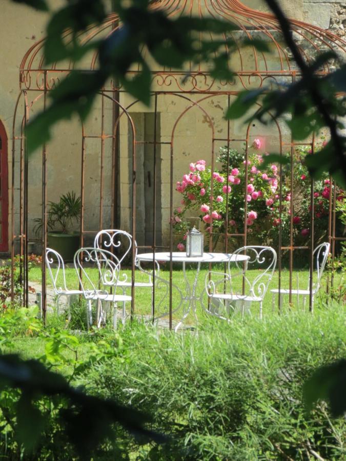 Le Chatelet Thilouze Экстерьер фото