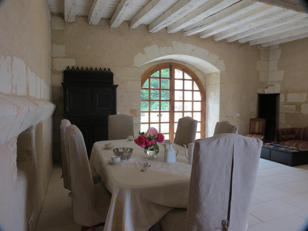 Le Chatelet Thilouze Экстерьер фото